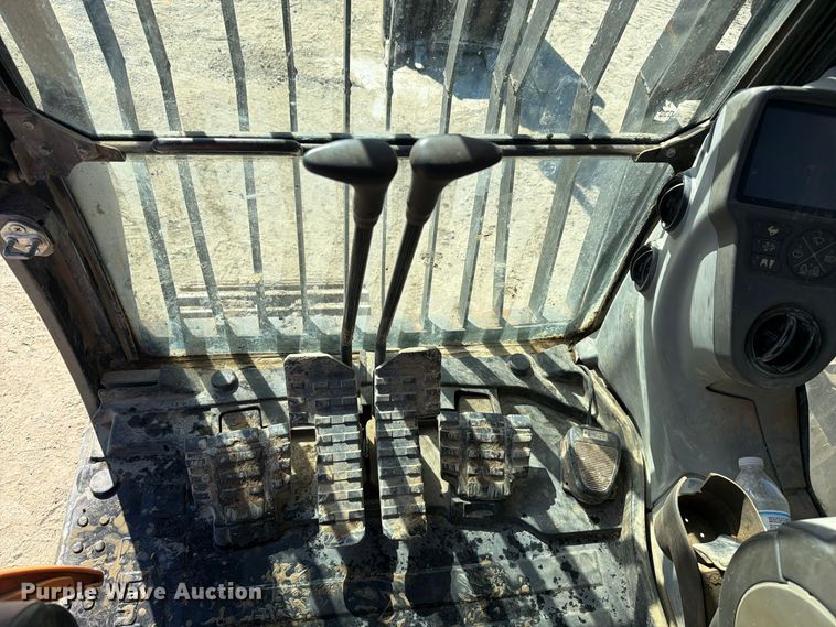 image for item FC3432 2015 Link-Belt 160X4 excavator