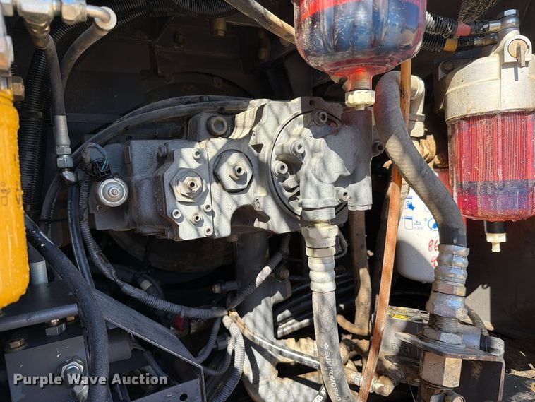 image for item FC3432 2015 Link-Belt 160X4 excavator