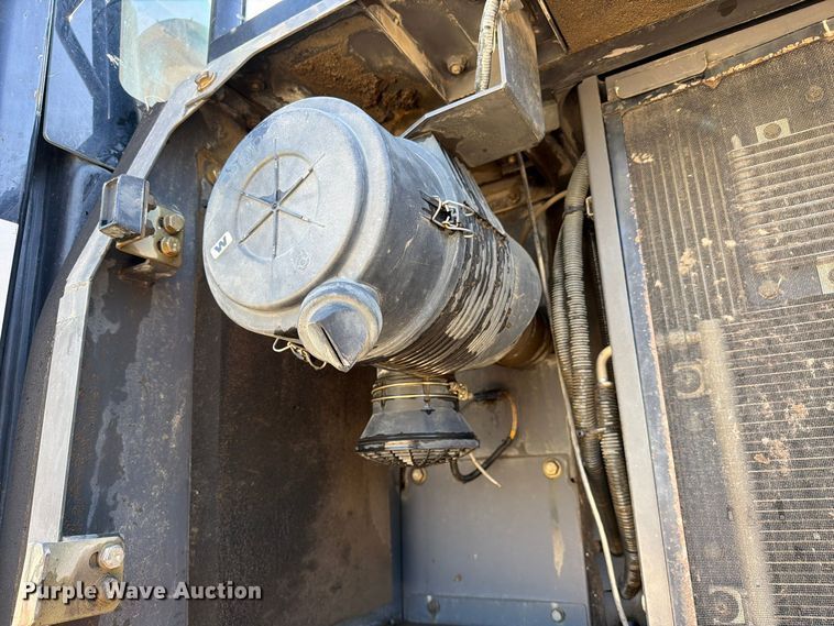 image for item FC3432 2015 Link-Belt 160X4 excavator