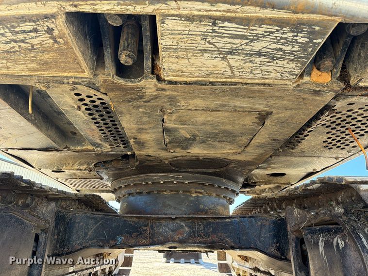 image for item FC3432 2015 Link-Belt 160X4 excavator