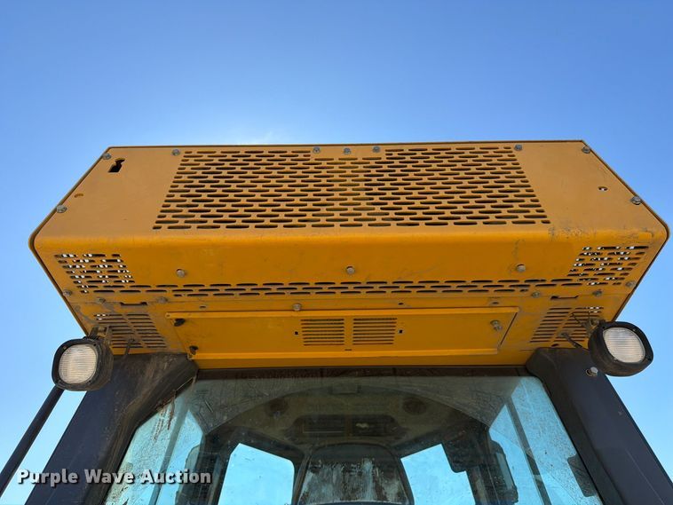 image for item FC3433 John Deere 650K dozer