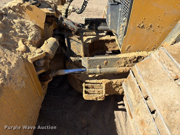 image for item FC3433 John Deere 650K dozer