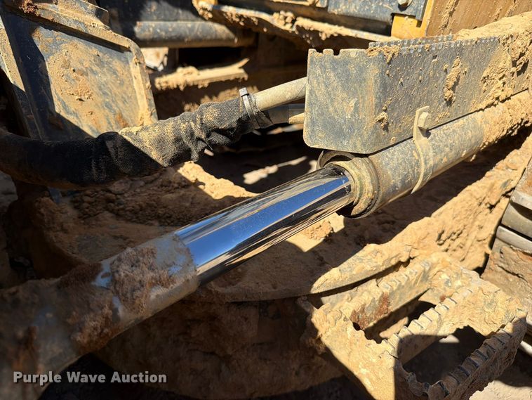 image for item FC3433 John Deere 650K dozer