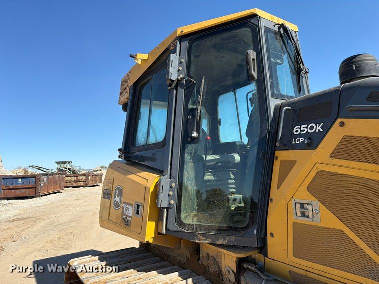 image for item FC3433 John Deere 650K dozer