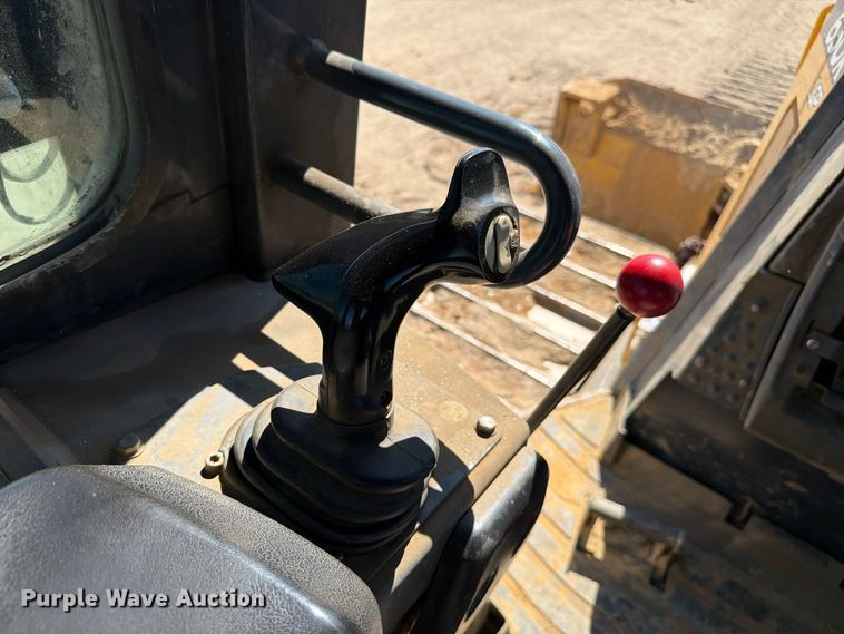 image for item FC3433 John Deere 650K dozer