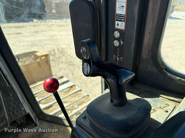 image for item FC3433 John Deere 650K dozer