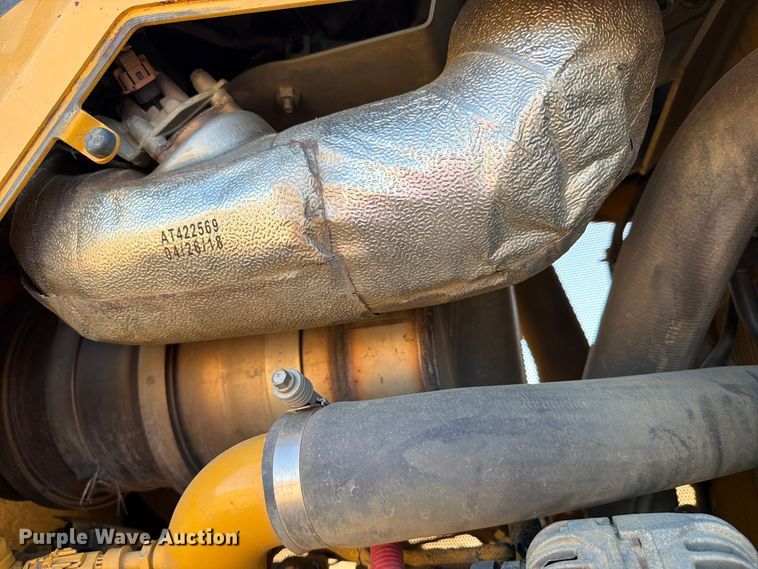 image for item FC3433 John Deere 650K dozer