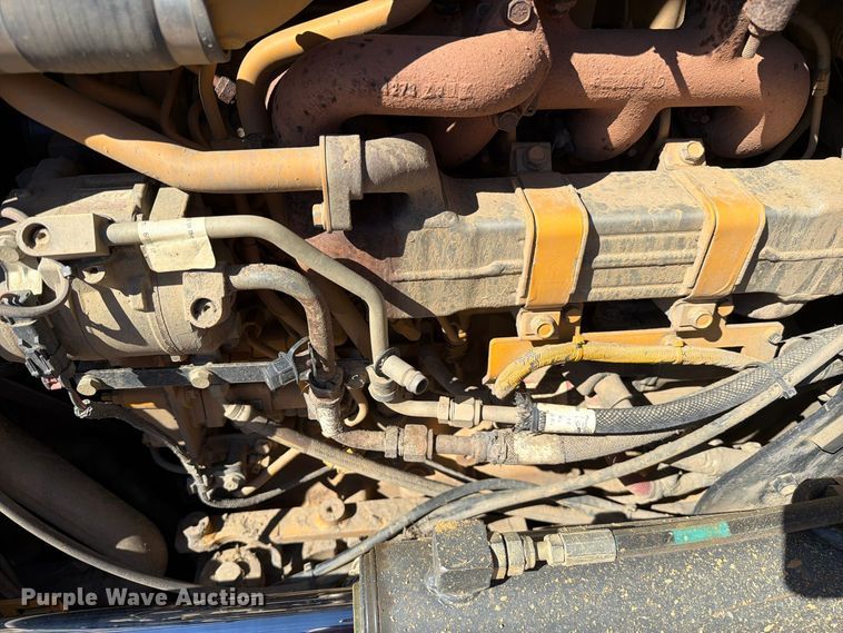 image for item FC3433 John Deere 650K dozer