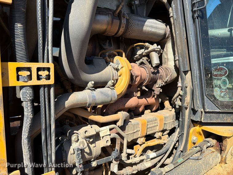 image for item FC3433 John Deere 650K dozer