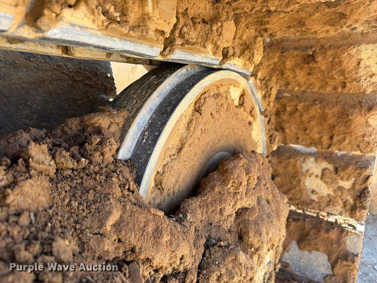 image for item FC3433 John Deere 650K dozer