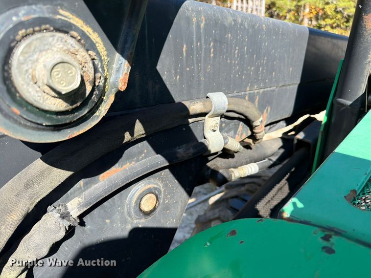 image for item FC3463 1999 John Deere 240 skid steer loader