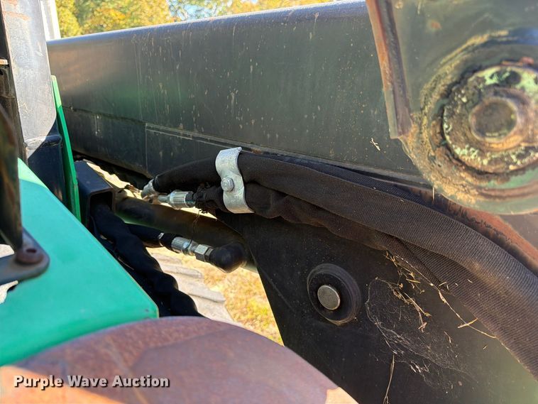 image for item FC3463 1999 John Deere 240 skid steer loader