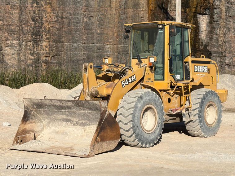 image for item FG0792 2000 John Deere 544H wheel loader
