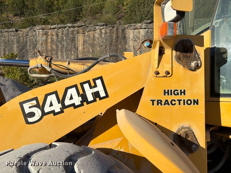 image for item FG0792 2000 John Deere 544H wheel loader