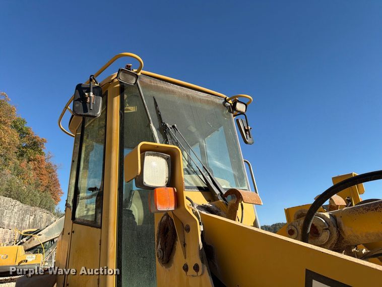 image for item FG0792 2000 John Deere 544H wheel loader