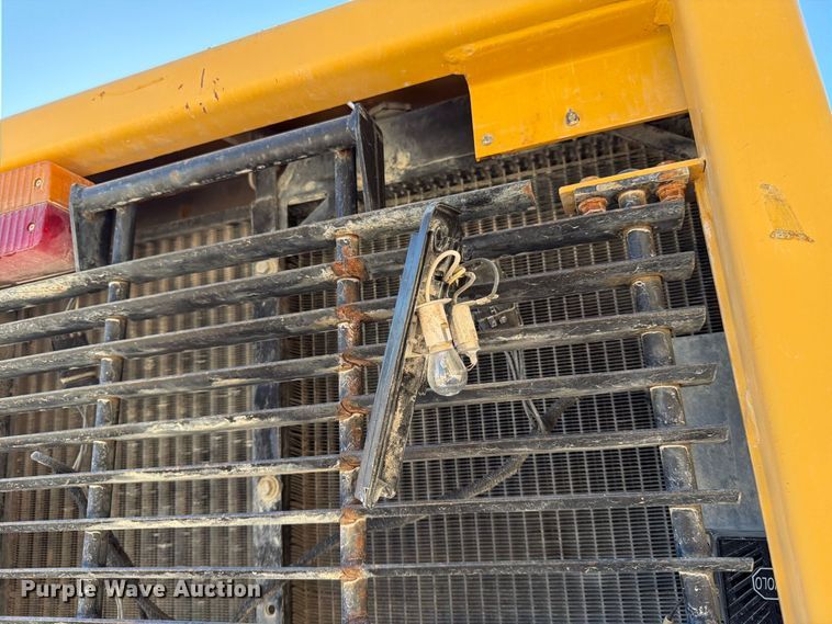 image for item FG0792 2000 John Deere 544H wheel loader