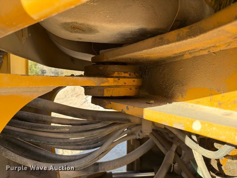 image for item FG0792 2000 John Deere 544H wheel loader