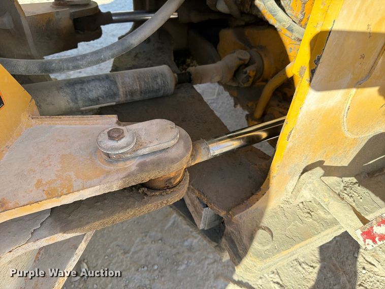 image for item FG0792 2000 John Deere 544H wheel loader