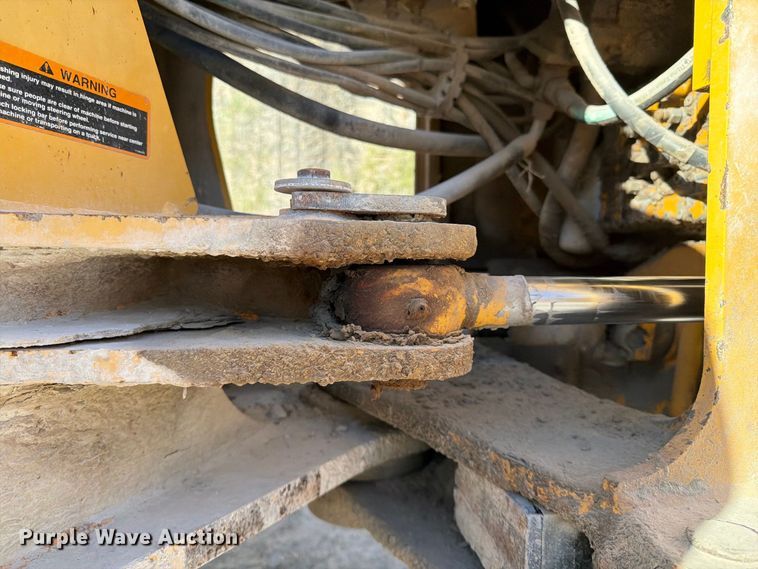 image for item FG0792 2000 John Deere 544H wheel loader