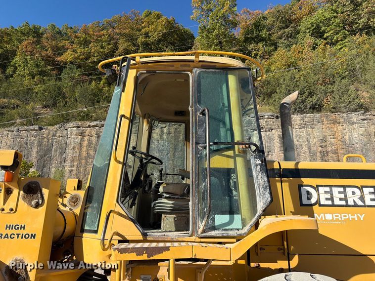 image for item FG0792 2000 John Deere 544H wheel loader