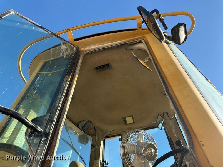 image for item FG0792 2000 John Deere 544H wheel loader