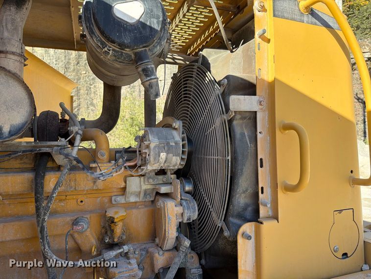 image for item FG0792 2000 John Deere 544H wheel loader