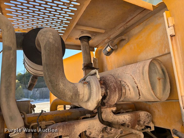 image for item FG0792 2000 John Deere 544H wheel loader