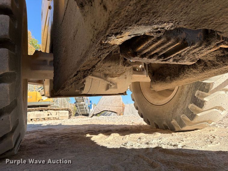 image for item FG0792 2000 John Deere 544H wheel loader
