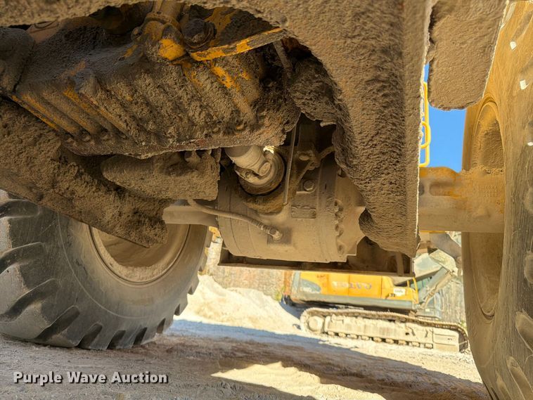 image for item FG0792 2000 John Deere 544H wheel loader