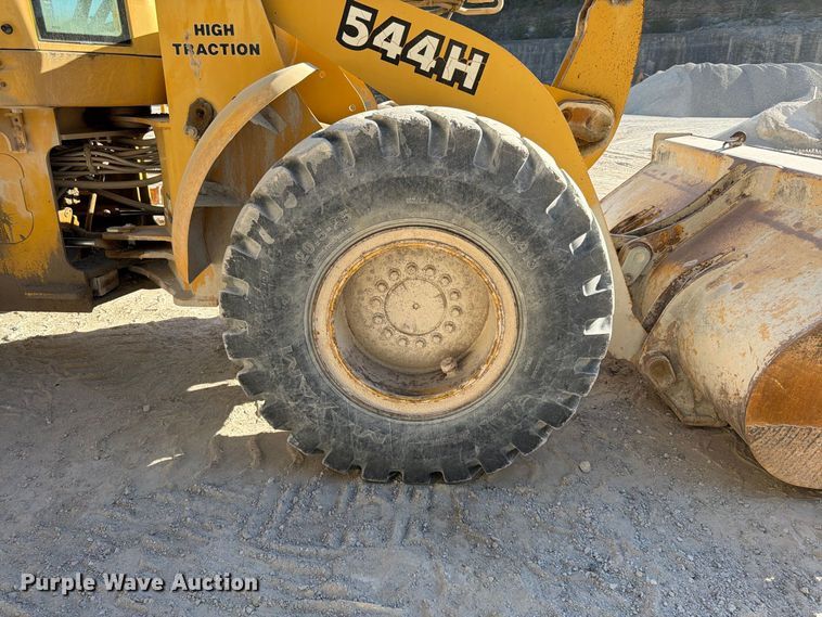 image for item FG0792 2000 John Deere 544H wheel loader