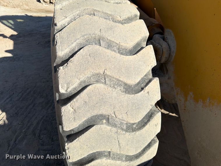 image for item FG0792 2000 John Deere 544H wheel loader
