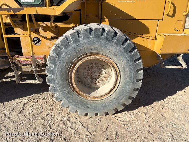 image for item FG0792 2000 John Deere 544H wheel loader
