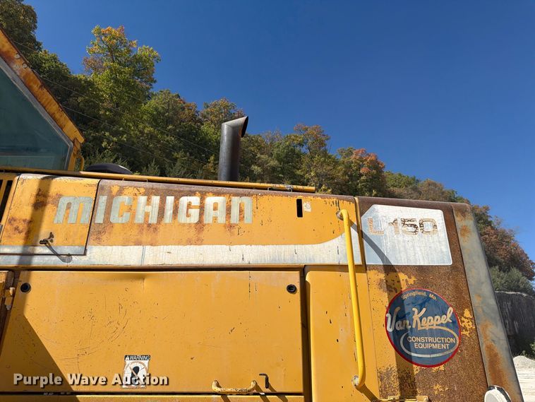 image for item FG0793 1993 Michigan L150 wheel loader