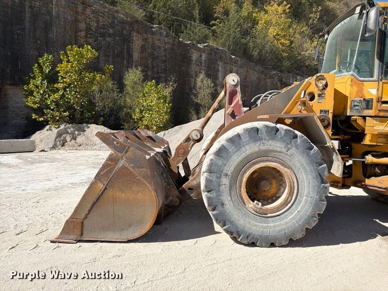 image for item FG0793 1993 Michigan L150 wheel loader