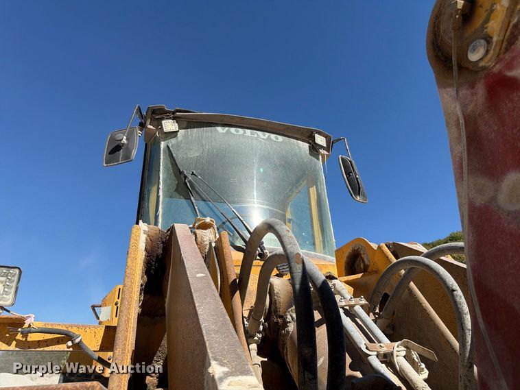 image for item FG0793 1993 Michigan L150 wheel loader