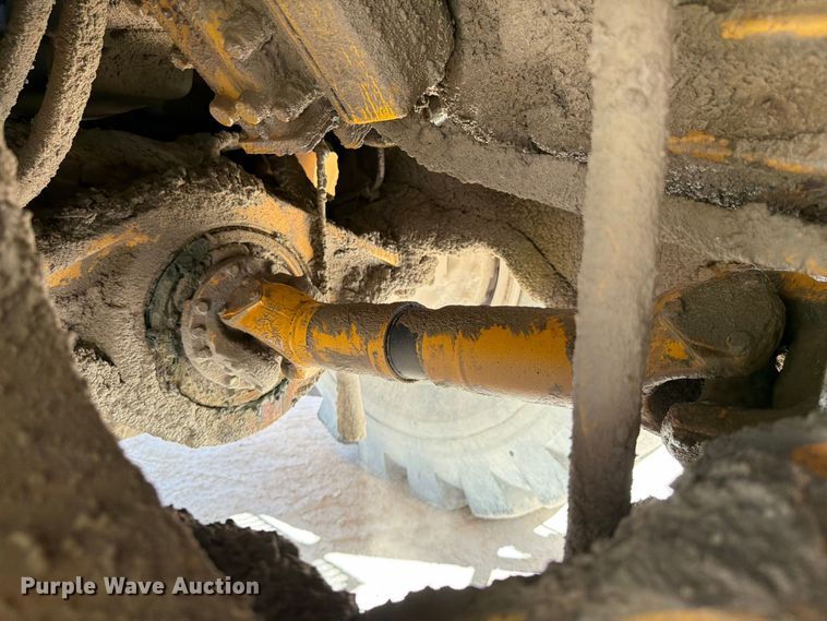 image for item FG0793 1993 Michigan L150 wheel loader
