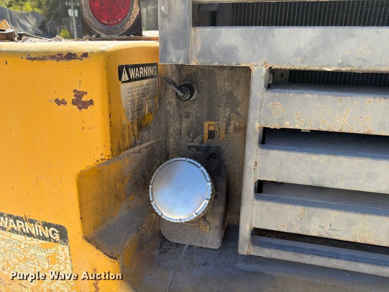 image for item FG0793 1993 Michigan L150 wheel loader