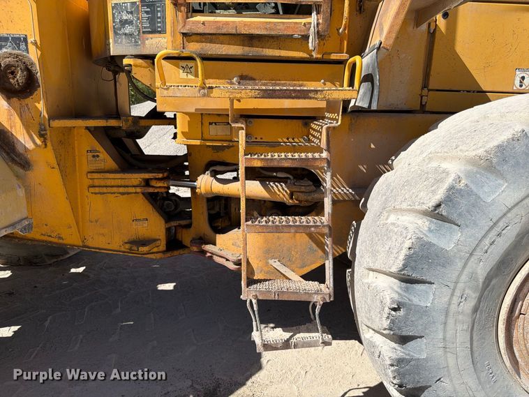 image for item FG0793 1993 Michigan L150 wheel loader