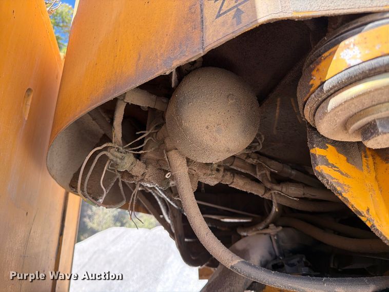 image for item FG0793 1993 Michigan L150 wheel loader