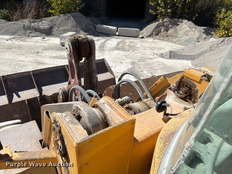 image for item FG0793 1993 Michigan L150 wheel loader