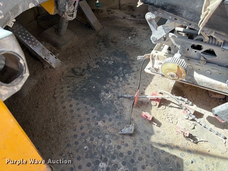 image for item FG0793 1993 Michigan L150 wheel loader