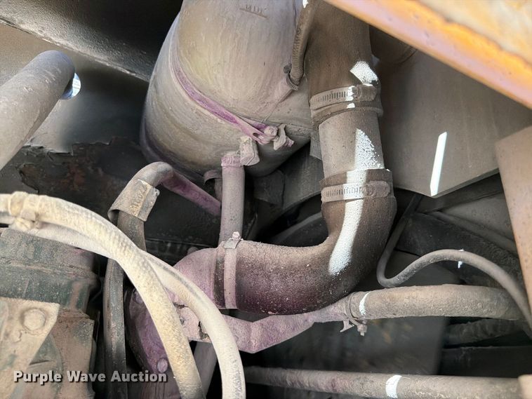 image for item FG0793 1993 Michigan L150 wheel loader