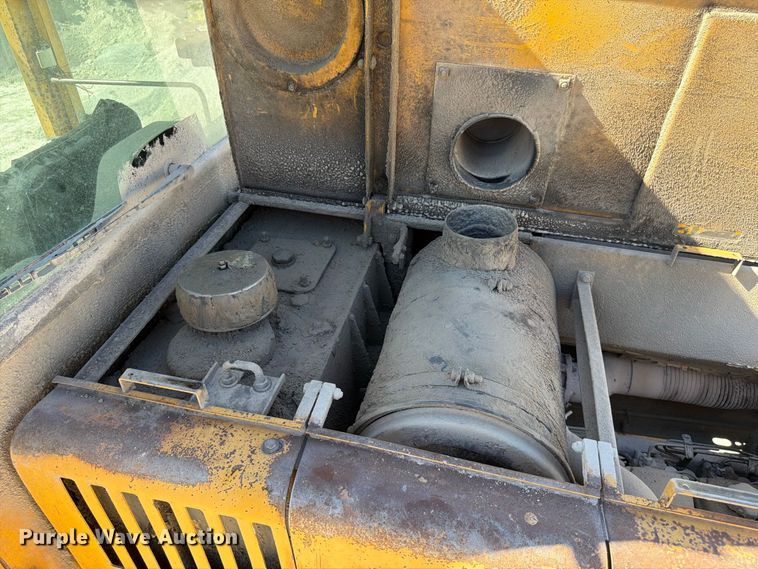 image for item FG0793 1993 Michigan L150 wheel loader