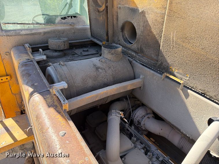 image for item FG0793 1993 Michigan L150 wheel loader