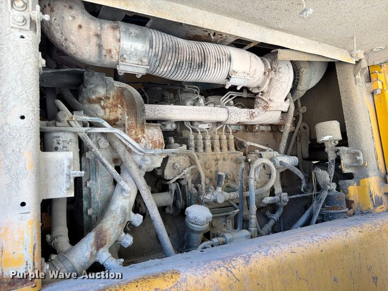 image for item FG0793 1993 Michigan L150 wheel loader