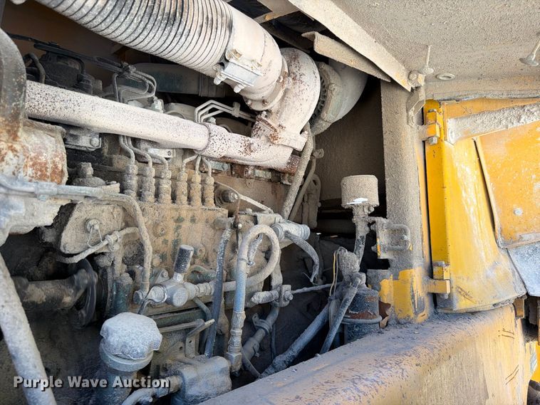image for item FG0793 1993 Michigan L150 wheel loader