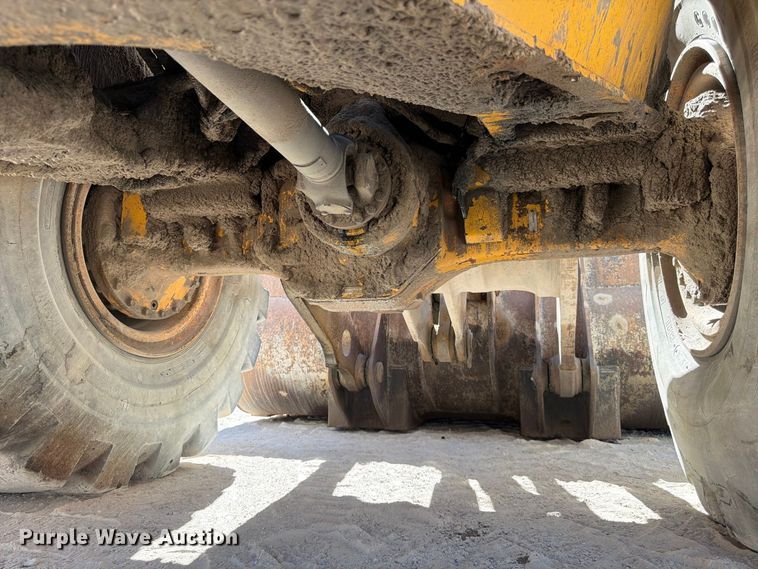 image for item FG0793 1993 Michigan L150 wheel loader