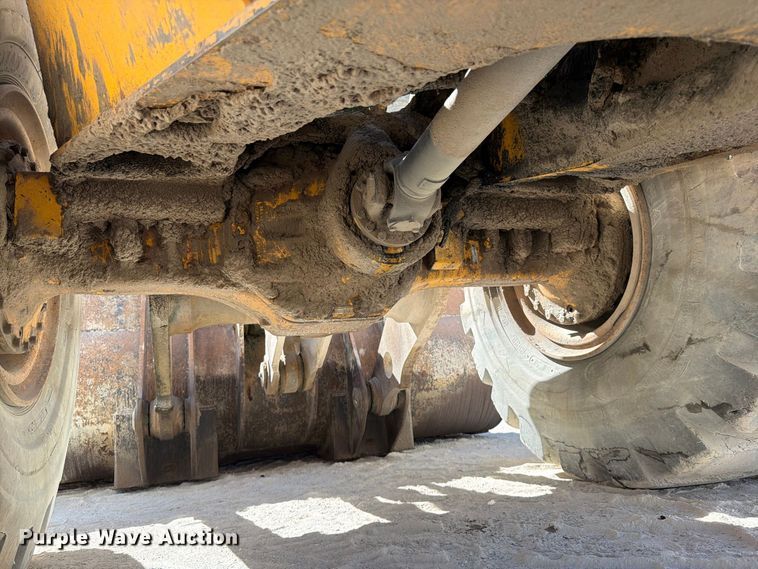 image for item FG0793 1993 Michigan L150 wheel loader