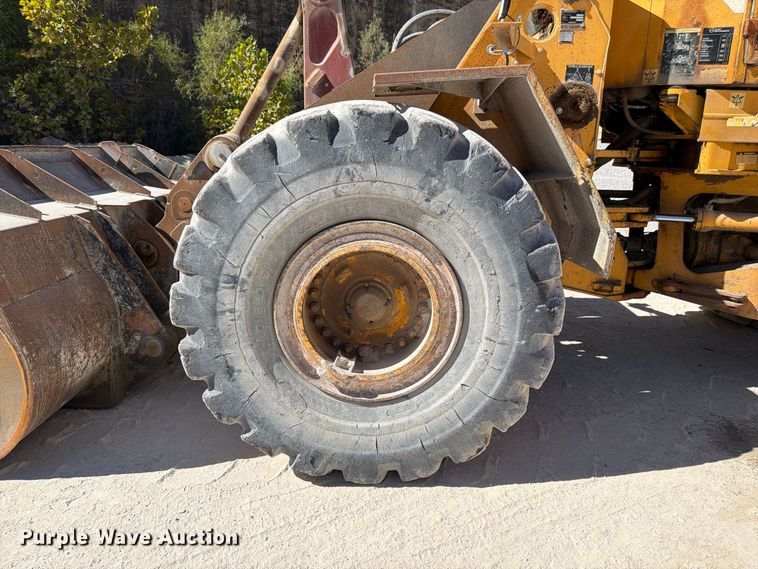 image for item FG0793 1993 Michigan L150 wheel loader
