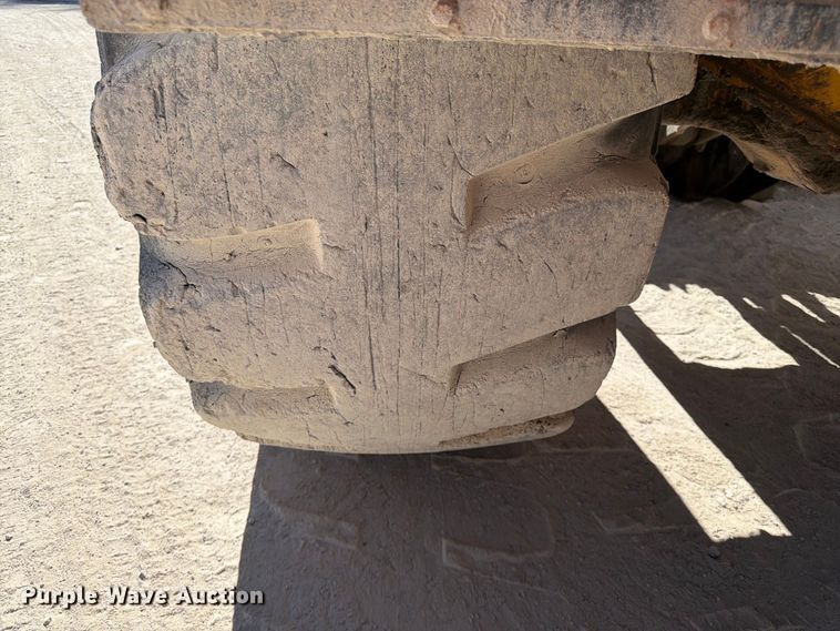 image for item FG0793 1993 Michigan L150 wheel loader